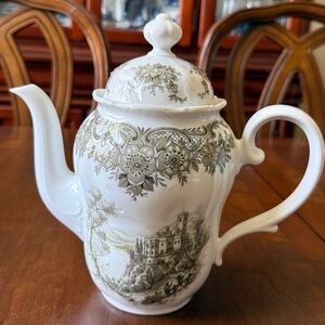 Bavaria Porcelain Seltmann Weiden Baroque Rheingau Coffee or tea pot